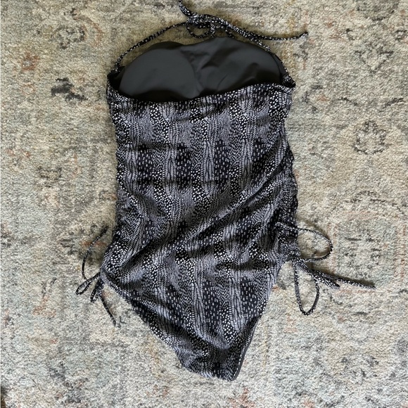 Senita Athletics Maternity Swim One Piece size large - Picture 5 of 5